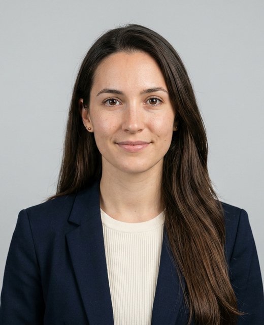 Ayça P. - Müşteri Temsilcisi